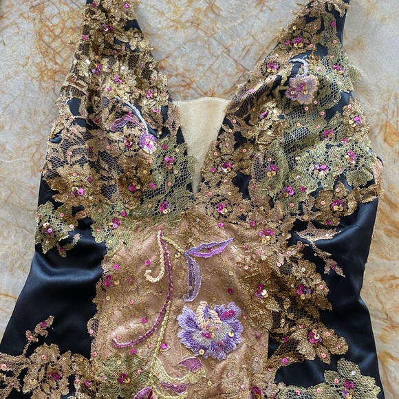 Dresses & Skirts - Gorgeous black with lace dress.